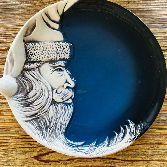 Flat Earth 1989 Vintage 3’D Santa Ceramic Plate - Picture 7 of 7